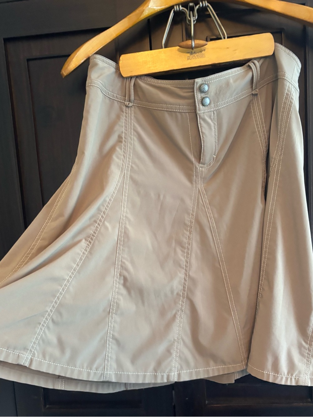 Athleta Taupe Khaki A-Line Skort Built-In Shorts Contrast Stitch Size 10